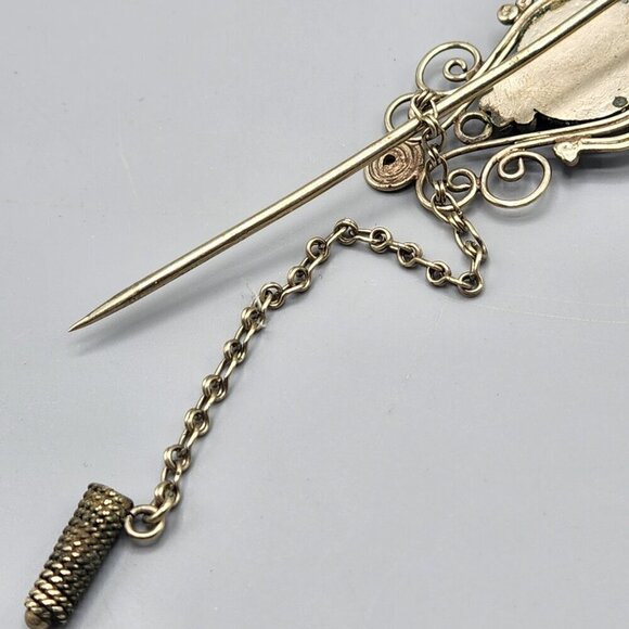 Victorian Style Lapel Pin Green Stone Wire Wrap Ornate - Picture 9 of 10